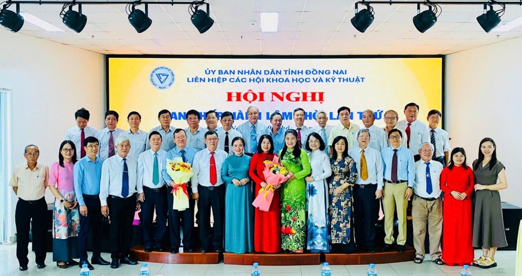 HOI NGHI BCH 2.jpg