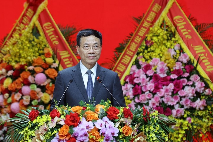 nguyen manh hung.jpg