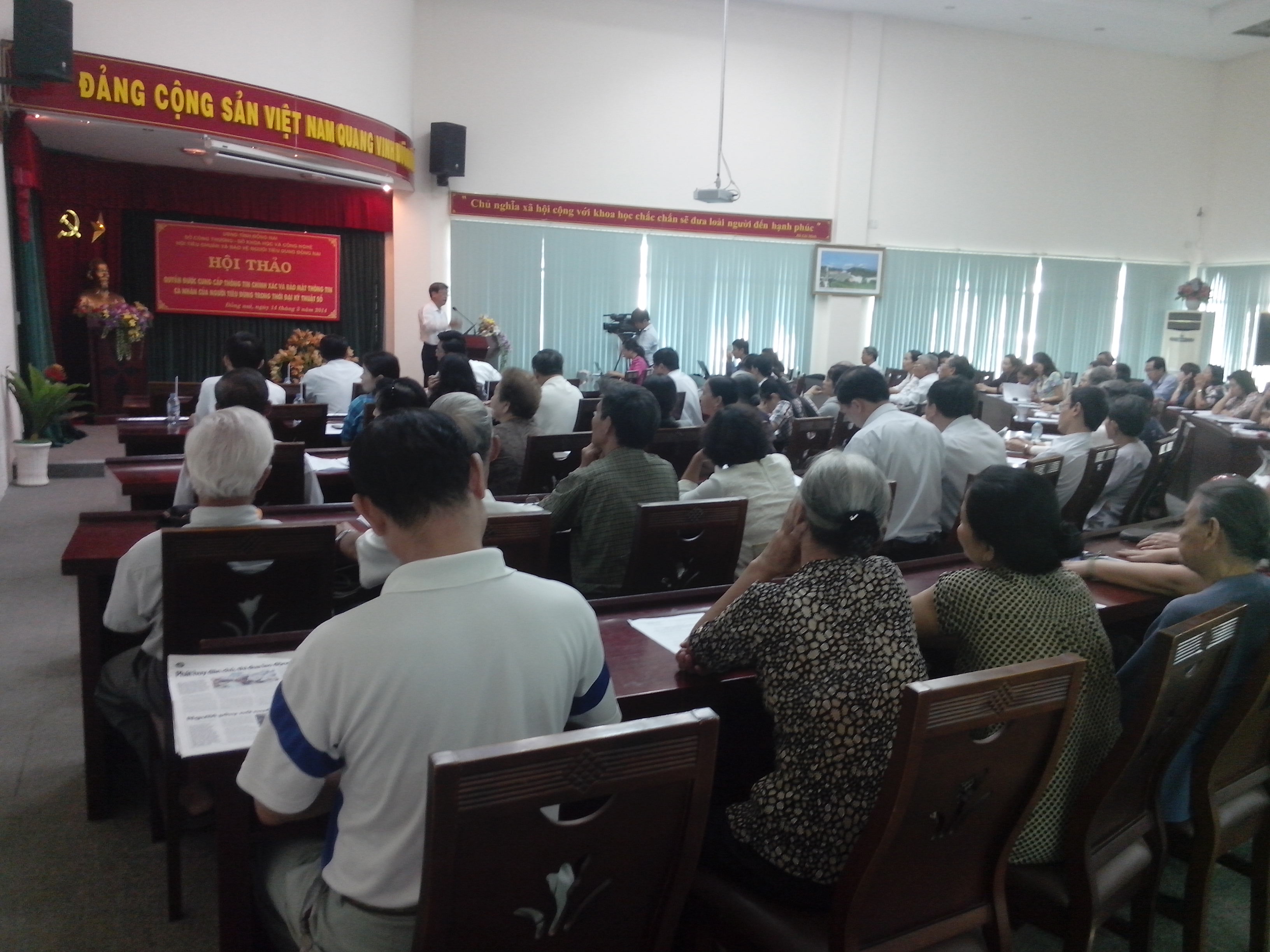 Hội Tiêu chuẩn và Bảo vệ người tiêu dùng phối hợp với.jpg