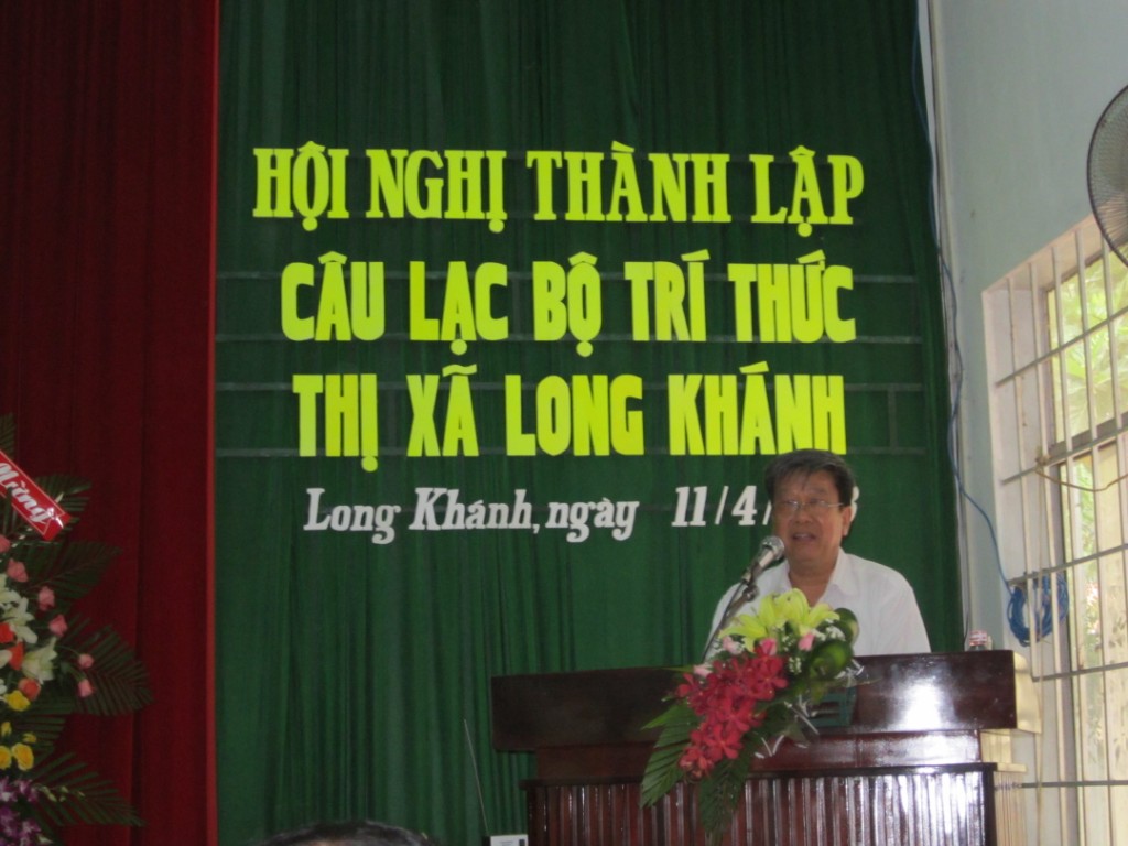 Câu lạc bộ Trí thức thị xã Long Khánhhhhhhhh.jpg