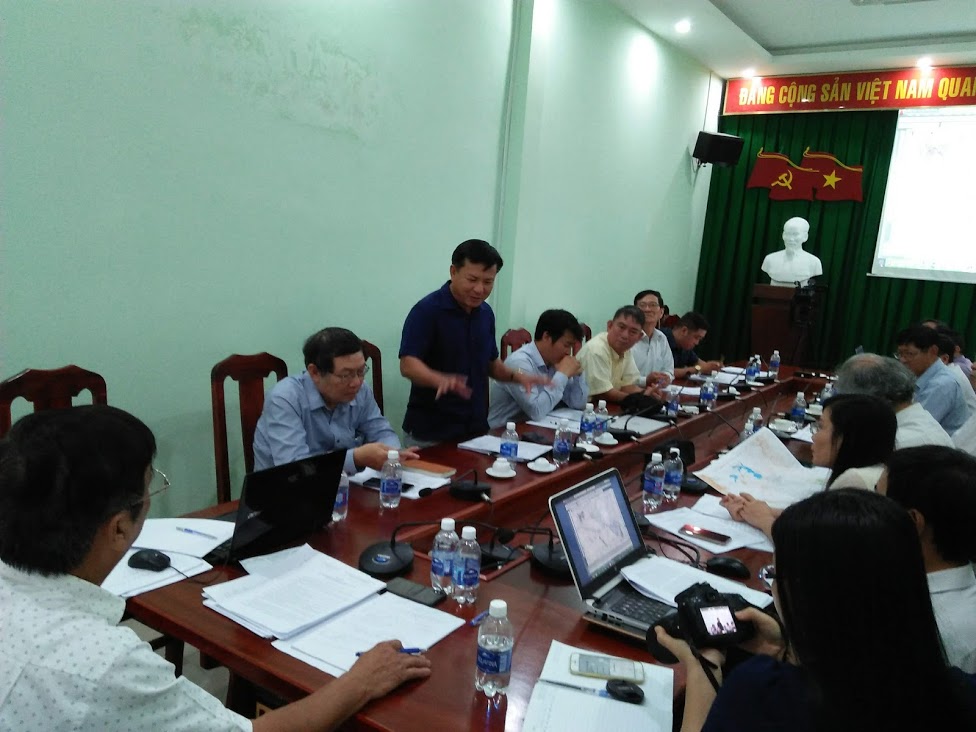 H3 ThS. Lê Đức Nghĩa – Giám đốc Ban quản lý huyện Xuân Lộc - tiếp thu, giải trình các ý kiến góp ý của Hội đồng.jpg