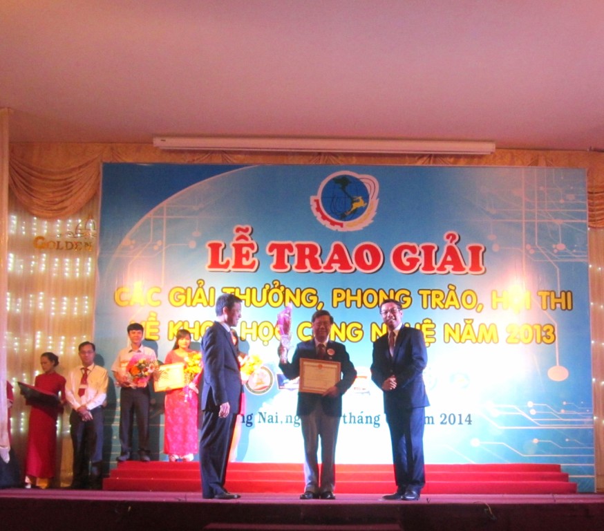 Hội thi về Khoa học công nghệ năm 2013IMG_6512 .jpg
