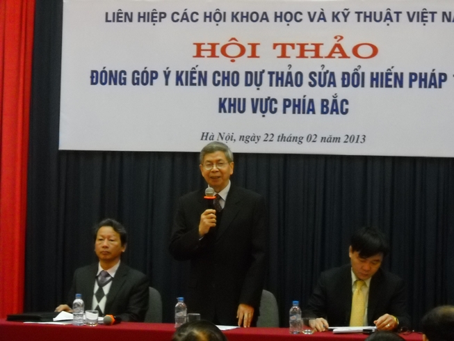 Hội thảo các đơn vị phía Bắc đóng góp ý kiến về dự thảo sửa đổi Hiến pháp 1992.JPG