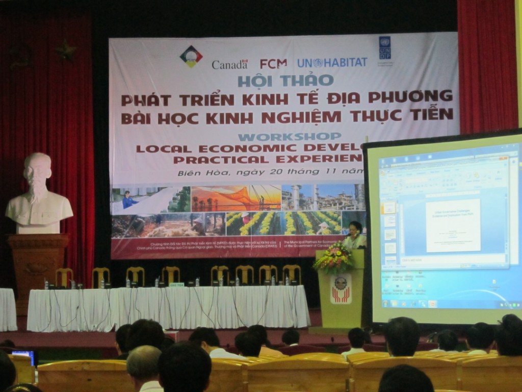Hội thảo phát triển .jpg