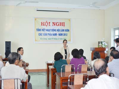 Tổng kết hoạt động Hội Làm vườn các tỉnh phía Nam.JPG