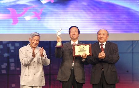 Vinh danh Nhân tài Đất Việt 2012.jpg