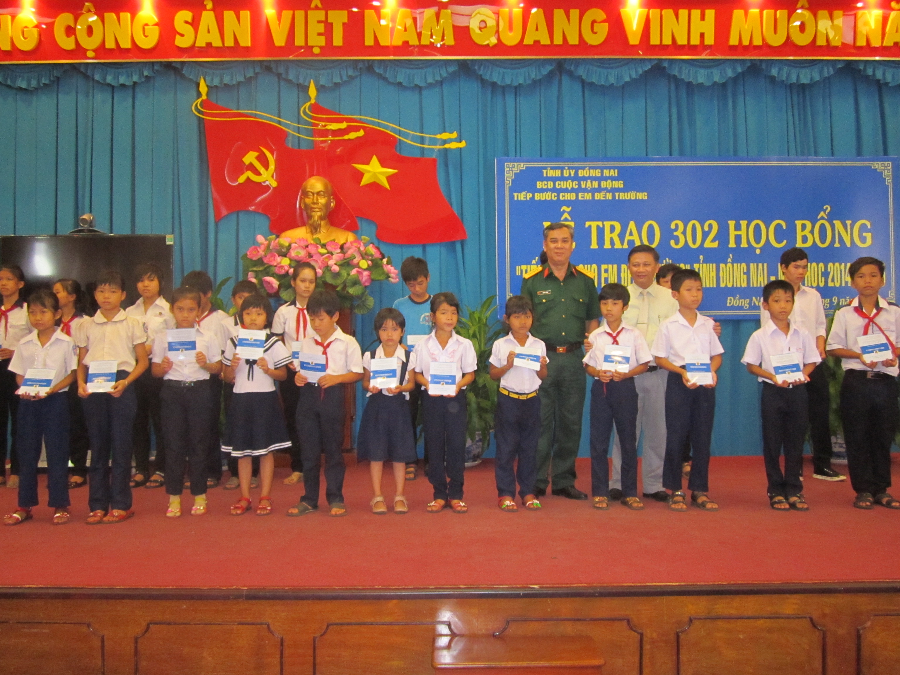 hoc bong gnghn405.JPG