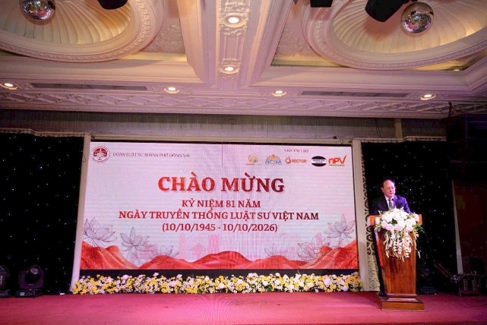 Luật sư Lê Quang Y, Ủy viên Ban Thường vụ Liên đoàn Luật sư Việt Nam, Chủ nhiệm Đoàn Luật sư TP. Đồng Nai phát biểu khai mạc.
